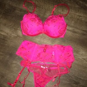 3 piece set Sexy Little Things